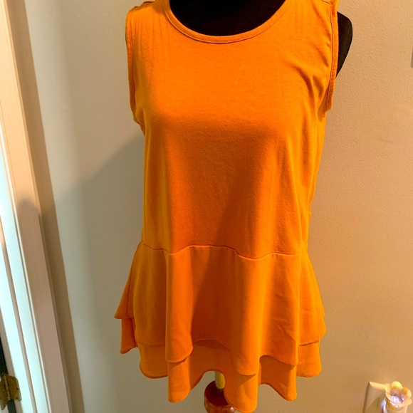 Michael Kors Sleeveless Gold Double Layer Top - Picture 1 of 2